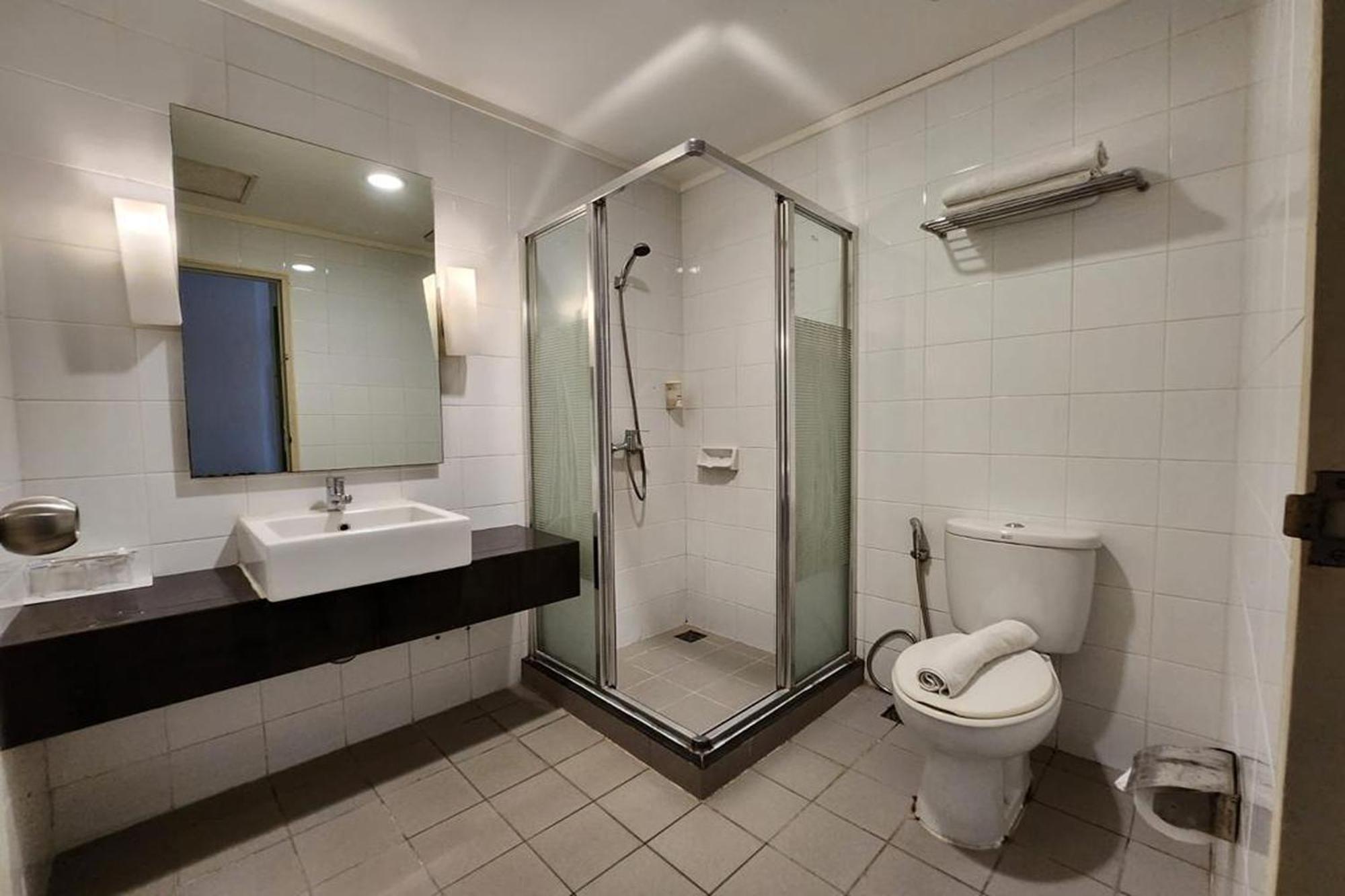 Hotel Glodok Plaza Jakarta Buitenkant foto